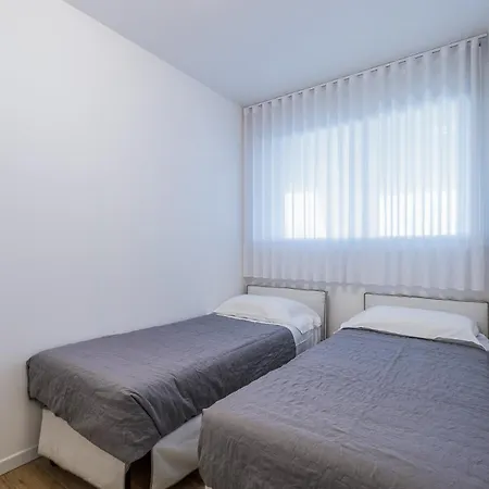 Apartment Dolcepodium Con Piscina