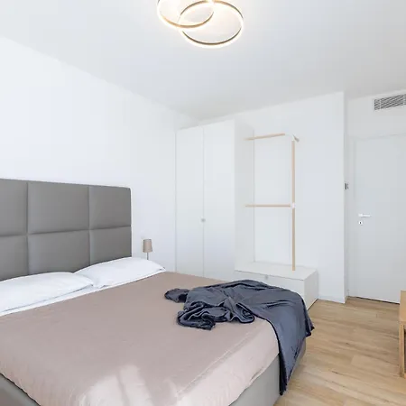 Apartment Dolcepodium Con Piscina *
