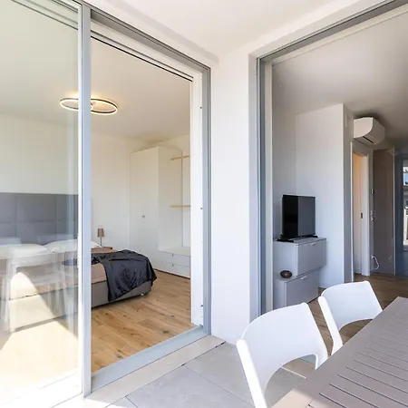 Apartment Dolcepodium Con Piscina *